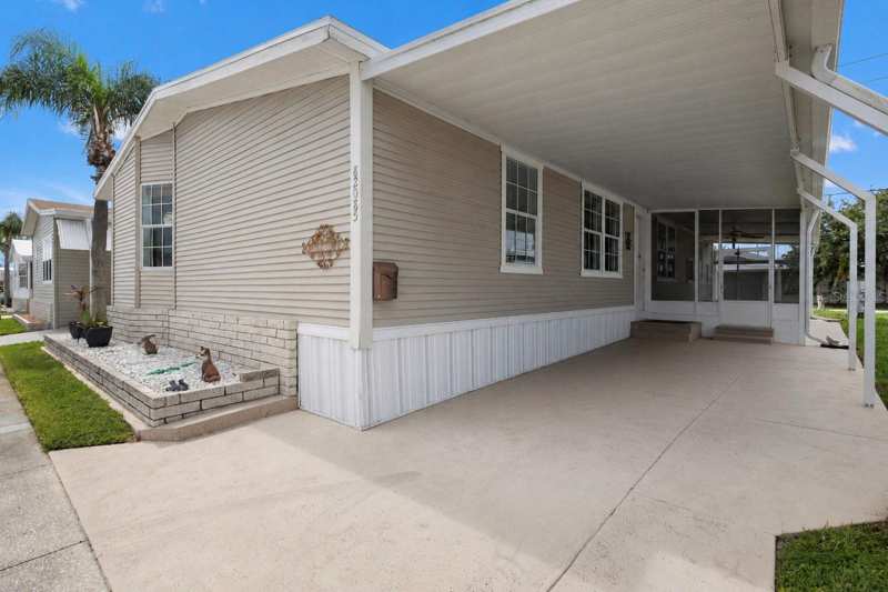 3 bedroom Manufactured Home at 82085 1st Avenue #85, Golden Gate Mobile Home Park Unrec, Pinellas Park — photo 1