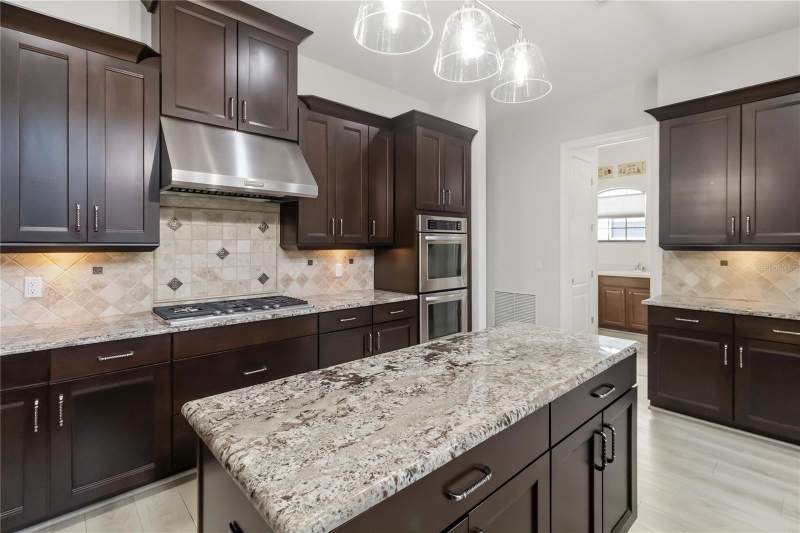 5 bedroom Single Family Residence at 9918 Hatton Circle, Eagle Crk Ph 01A, Orlando — photo 5
