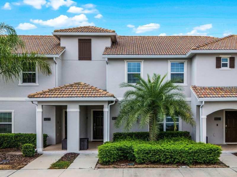 4 bedroom Townhouse at 5025 Windermere Avenue, Storey Lake Ph 3, Kissimmee — photo 1