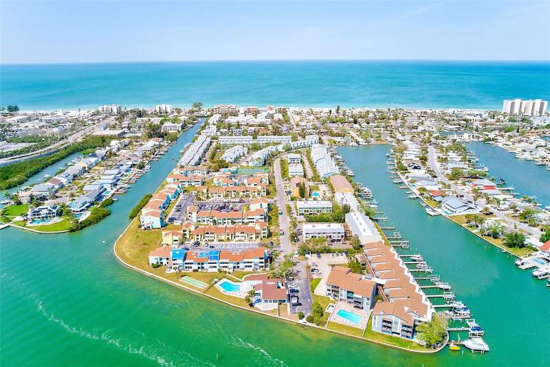 3 bedroom Townhouse at 615 Garland Circle, Curlew Landings South, Indian Rocks Beach — photo 3