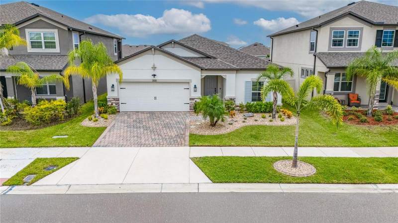 3 bedroom Single Family Residence at 3010 Marine Grass Drive, Berry Bay Sub, Wimauma — photo 2