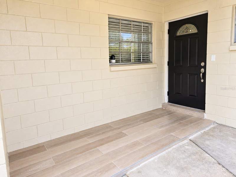 4 bedroom Single Family Residence at 4437 Dolphin Drive, Del Rio Estates Unit 10, Tampa — photo 2