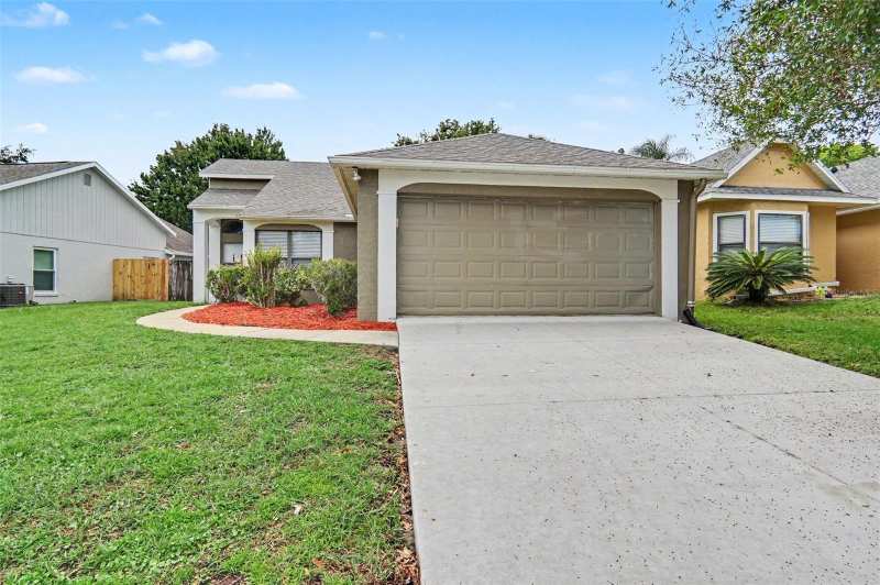 3 bedroom Single Family Residence at 1097 Covington Street, Alafaya Woods Ph 04, Oviedo — photo 1