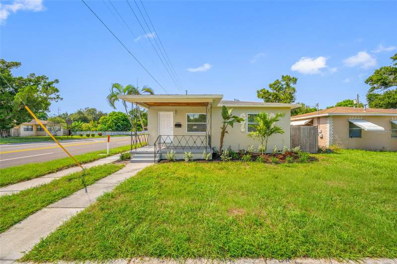 3 bedroom Single Family Residence at 3800 26th Street, Clear Vista, St Petersburg — photo 4