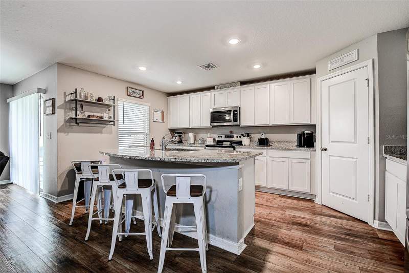 5 bedroom Single Family Residence at 11014 Golden Warbler, Royal Highlands, Brooksville — photo 5