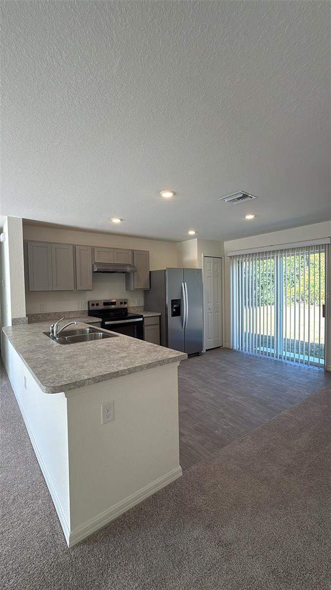 3 bedroom Single Family Residence at 18316 Monmouth Avenue, Port Charlotte Section 21, Port Charlotte — photo 2