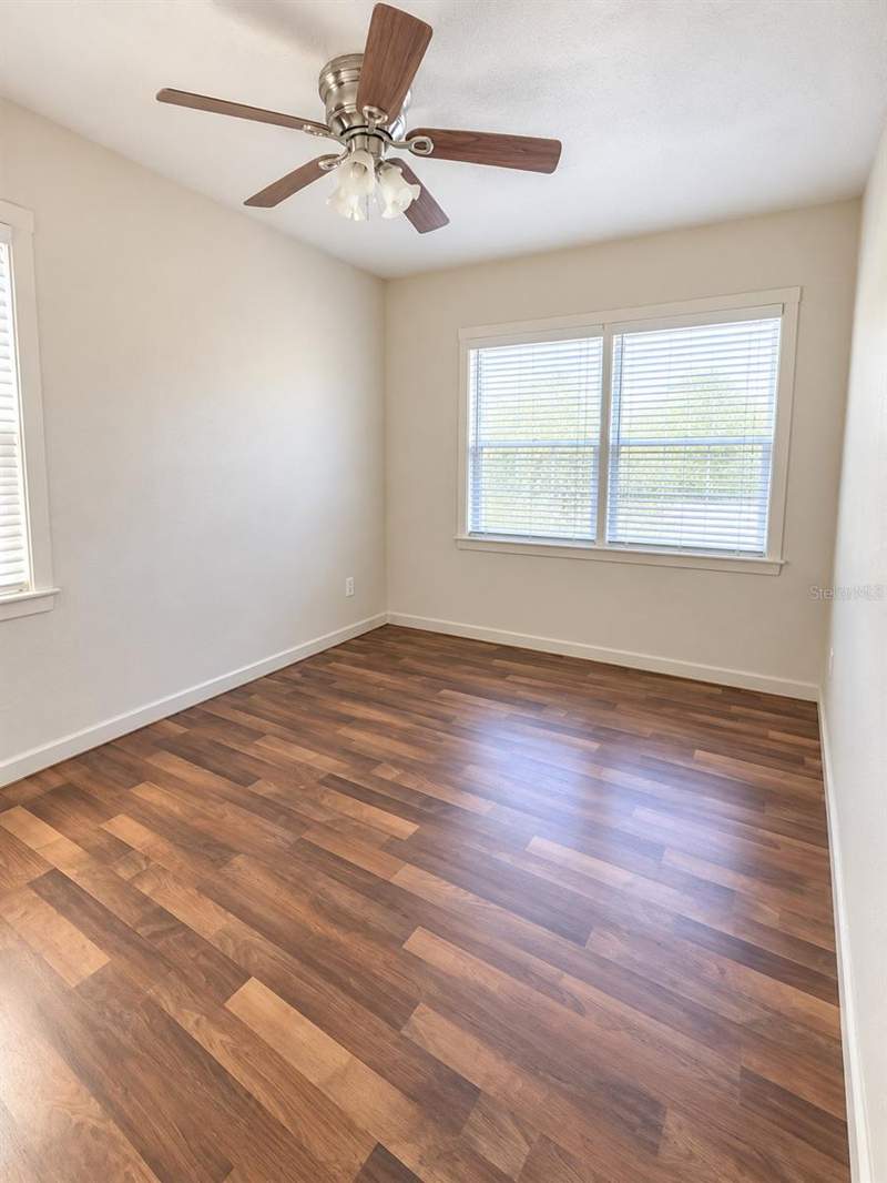 3 bedroom Single Family Residence at 907 NE 24th Street, Florida Gardens, Gainesville — photo 5