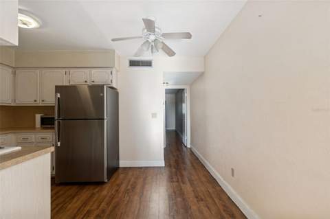 4565 Duhme Road #203, St Petersburg FL - photo 6 of 6