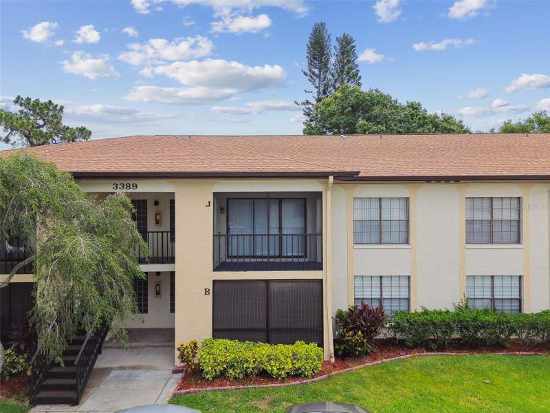 Crystal Lake Condo