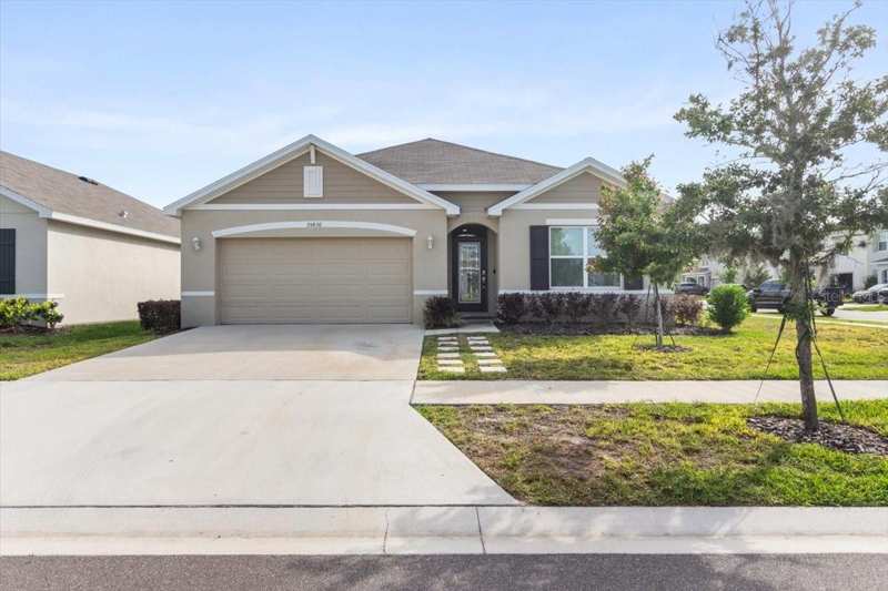 4 bedroom Single Family Residence at 35830 Ellsworth Place, Two Rivers Prcl Ph A Prcl A2, Zephyrhills — photo 1