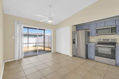 3143 Stonecastle Road, Orlando FL - photo 8 of 15