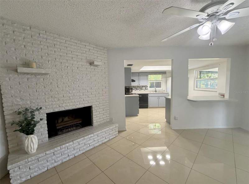 3 bedroom Single Family Residence at 13635 Berkshire Court, Brendenwood Sub, Grand Island — photo 4