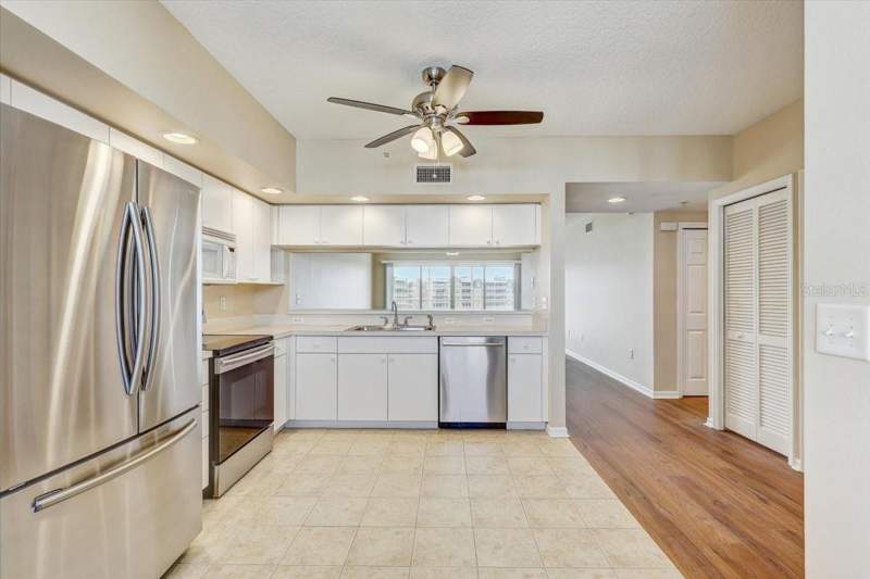 2 bedroom Condominium at 1200 Country Club Drive #3405, Country Club Condo At East Bay, Largo — photo 4