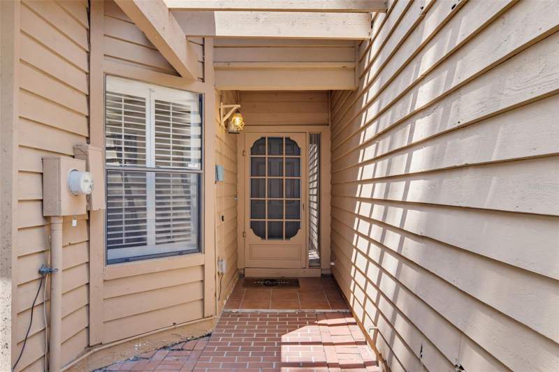 2 bedroom Townhouse at 285 SHRIKE COURT, CRANES ROOST VILLAS, ALTAMONTE SPRINGS — photo 3