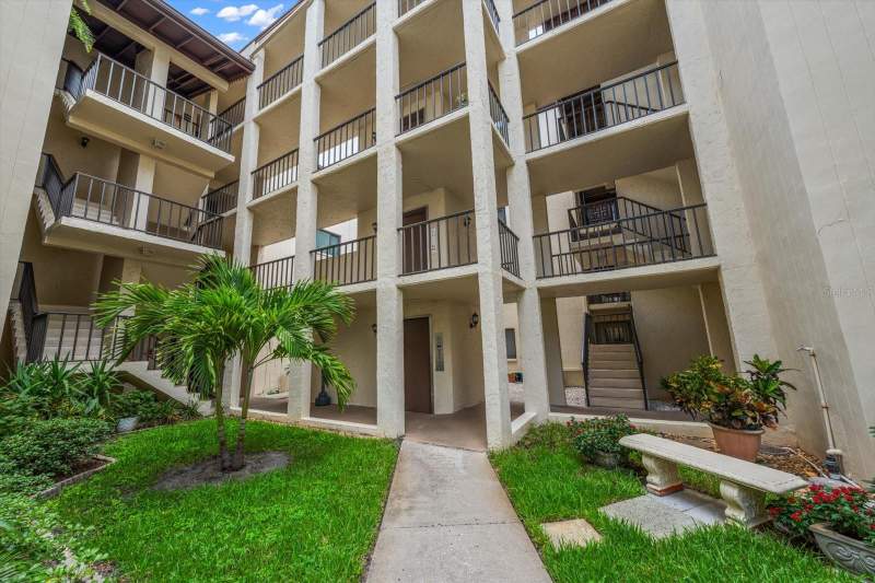 2 bedroom Condominium at 700 Starkey Road #624, Forestbrook I Condo, Largo — photo 3
