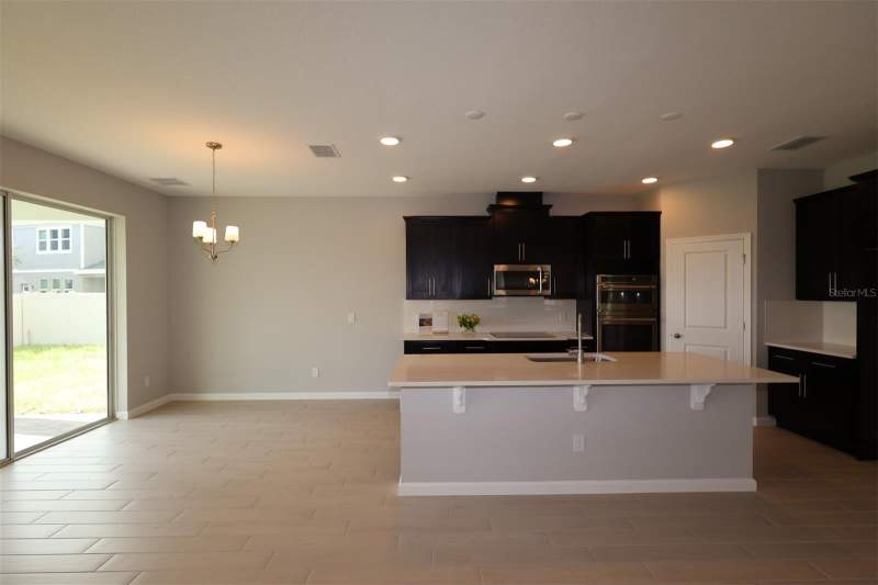 5 bedroom Single Family Residence at 2685 Great Heron Avenue, Bay Lake Farms At St Cloud, St Cloud — photo 4