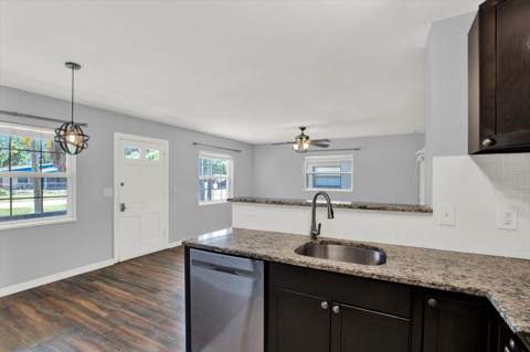 3813 W Wisconsin Avenue, Tampa FL - photo 8 of 28