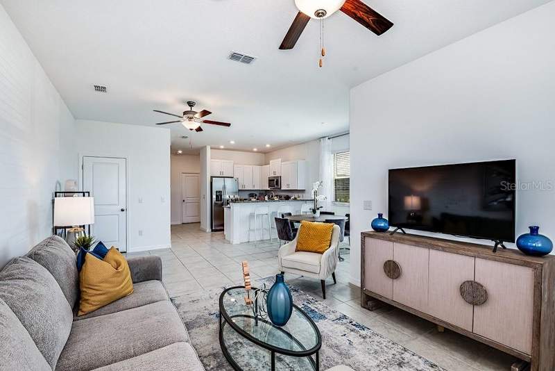 3 bedroom Townhouse at 10413 Lavender Aster Trail, Mirada Townhomes, San Antonio — photo 5