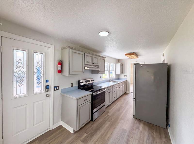 3 bedroom Single Family Residence at 718 Alabama Avenue, St Cloud 2nd Town Of, St Cloud — photo 2