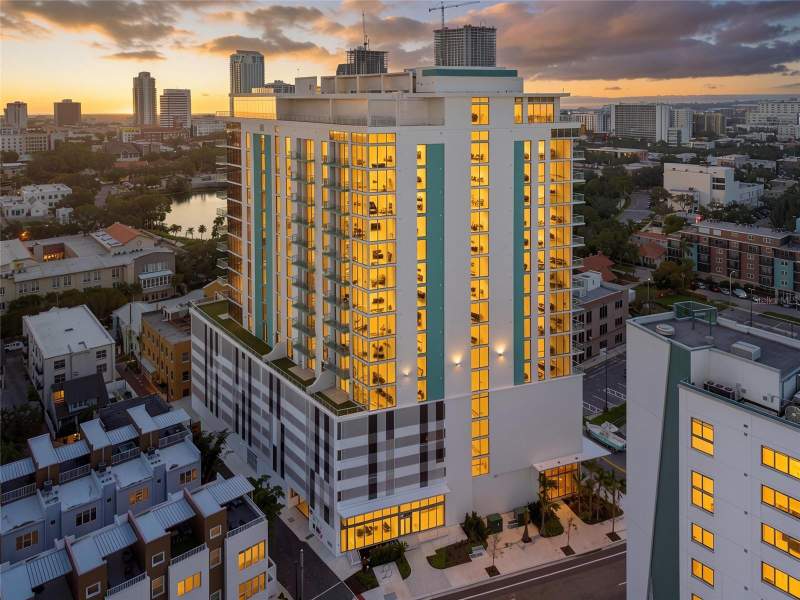 2 bedroom Condominium at 777 3rd Avenue #1104, Reflection St Pete, St Petersburg — photo 4