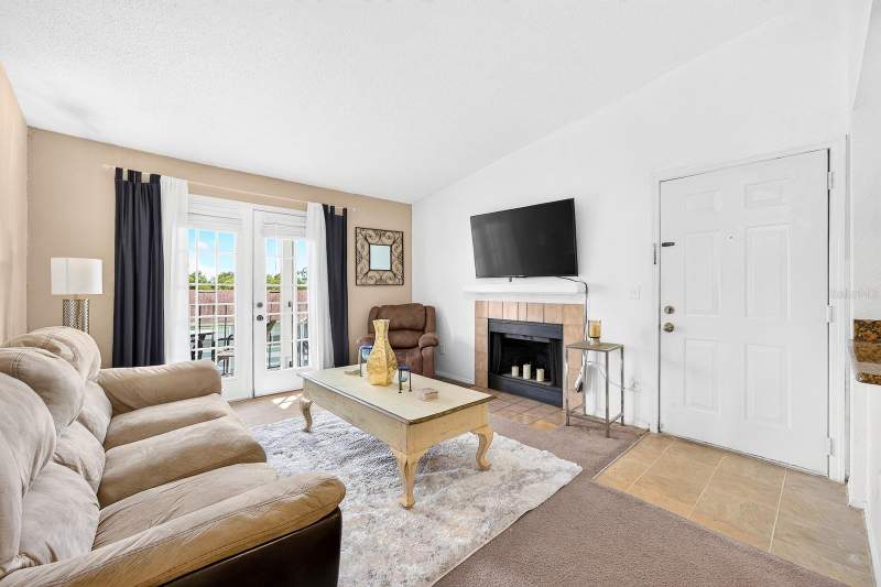 1 bedroom Condominium at 2550 N Alafaya Trail #6303, Waterford Lndg Condo, Orlando — photo 3