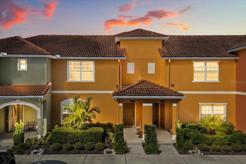 Paradise Palms Residence