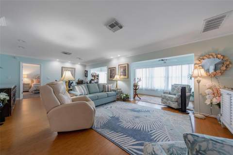 5020 Brittany Drive #324, St Petersburg FL - photo 13 of 39