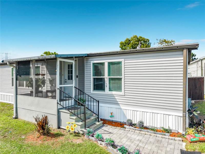 3 bedroom Manufactured Home at 7519 Charlin Parkway, Charlin Park Fifth Add, Orlando — photo 2
