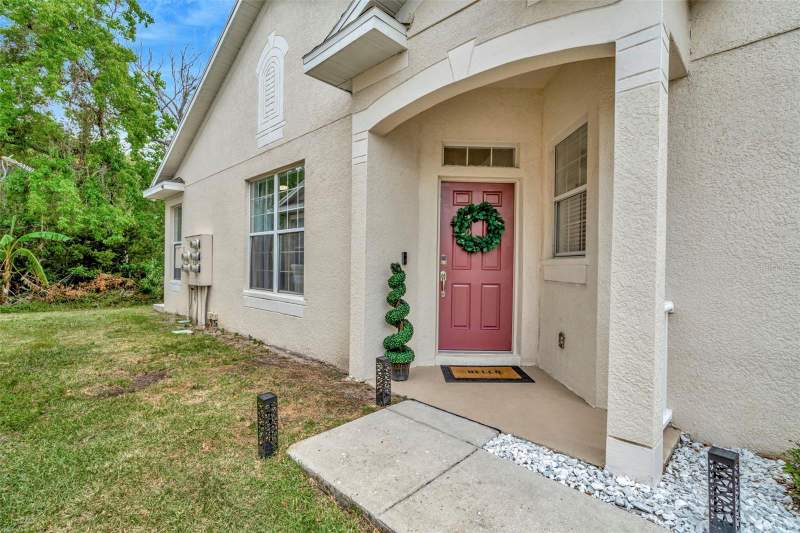 3 bedroom Townhouse at 6233 Olivedale Drive, Villages Of Bloomingdale Phase1, Riverview — photo 2