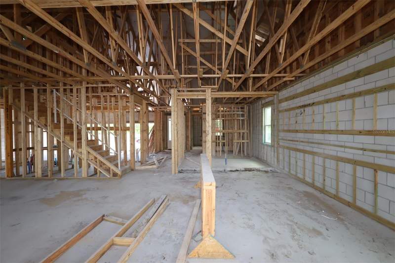 5 bedroom Single Family Residence at 5406 Lassen Street, Center Lake On The Park, St Cloud — photo 4