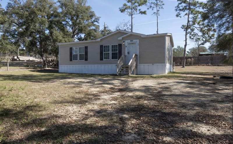 2 bedroom Manufactured Home at 2231 SE State Road 121, Williston Hlnds, Morriston — photo 1