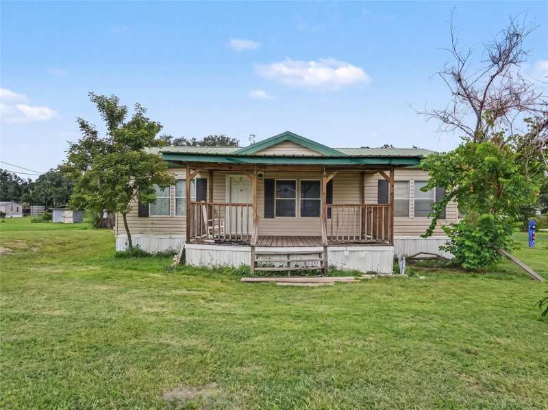 3 bedroom Manufactured Home at 11121 Lithia Pinecrest Road, Lithia, Lithia — photo 1