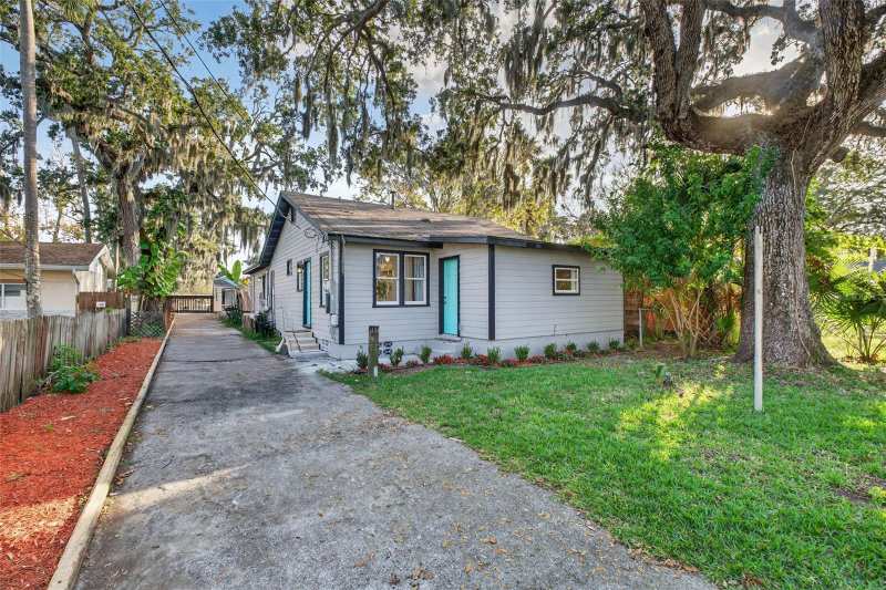 4 bedroom Single Family Residence at 115 Palm Place, Braddock Blk 60 Daytona, Daytona Beach — photo 1