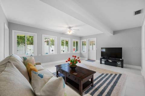 328 Bayview Drive, St Petersburg FL - photo 16 of 46