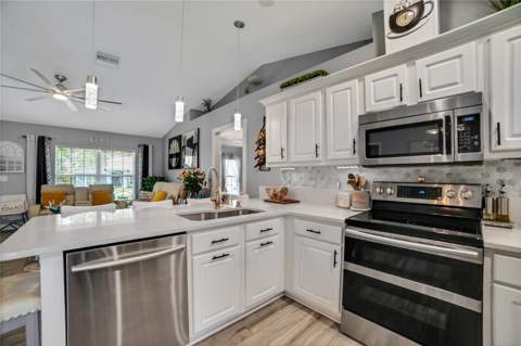 12476 Jaybird Road, Weeki Wachee FL - photo 7 of 36