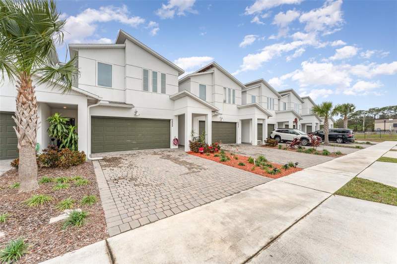 Bella Parc Townhomes