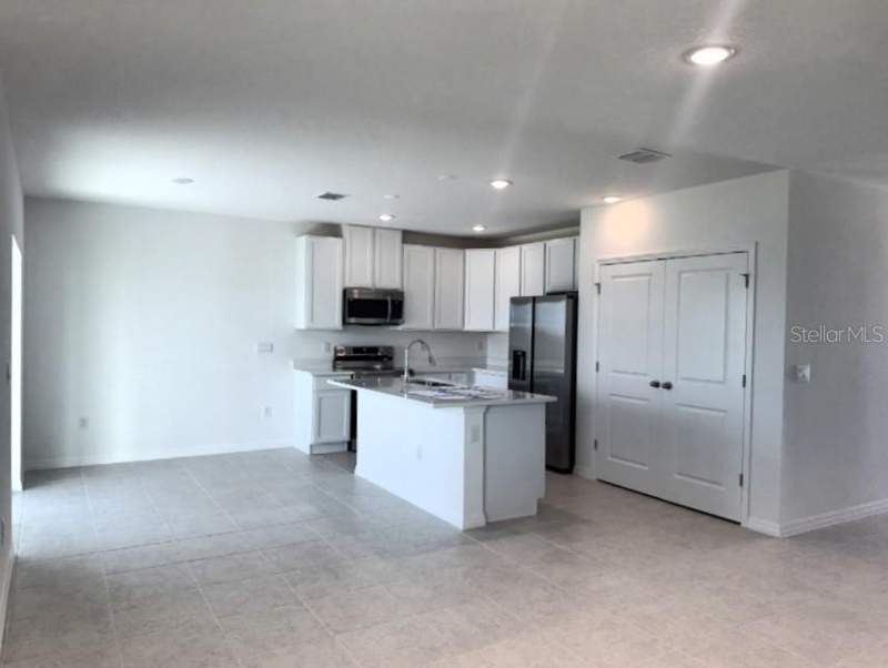 3 bedroom Single Family Residence at 31571 Wild Grape Lane, Benton Hills Phase 1, Brooksville — photo 4