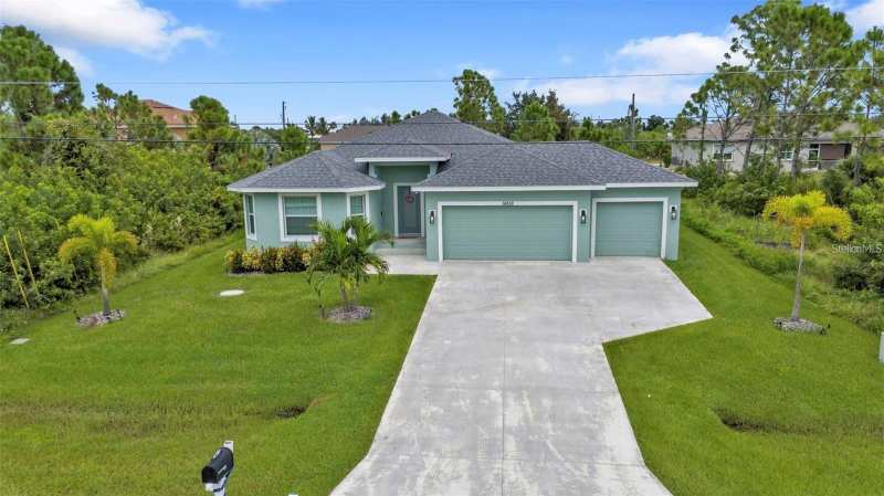 3 bedroom Single Family Residence at 14516 San Domingo Boulevard, Port Charlotte Sec 093, Port Charlotte — photo 1