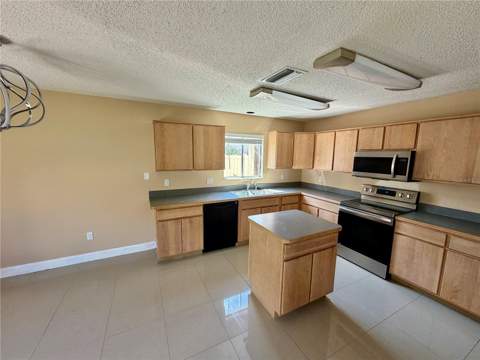 7029 Drury Street, Tampa FL - photo 8 of 27