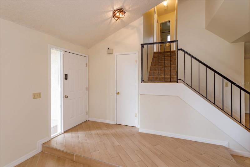4 bedroom Single Family Residence at 7925 Snowberry Circle, Sandy Spgs, Orlando — photo 4