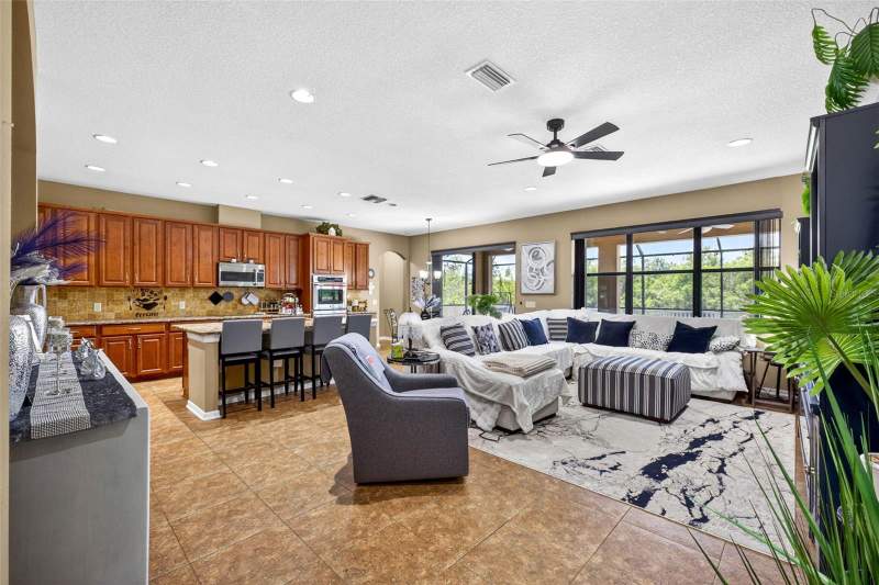 6 bedroom Single Family Residence at 11603 Palmetto Pine Street, Estuary Ph 1 & 4, Riverview — photo 3