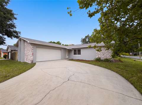 8310 Rolling Log Drive, home for sale in Orlando 32817