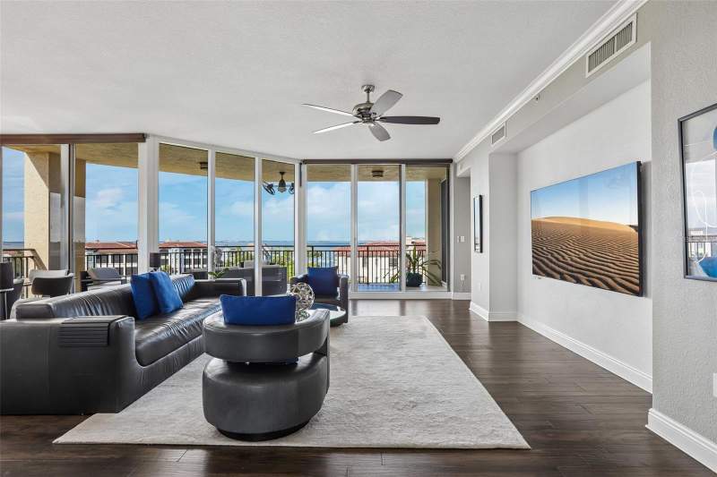 3 bedroom Condominium at 5823 Bowen Daniel Drive #601, Castillo At Westshore Yacht Cl, Tampa — photo 4