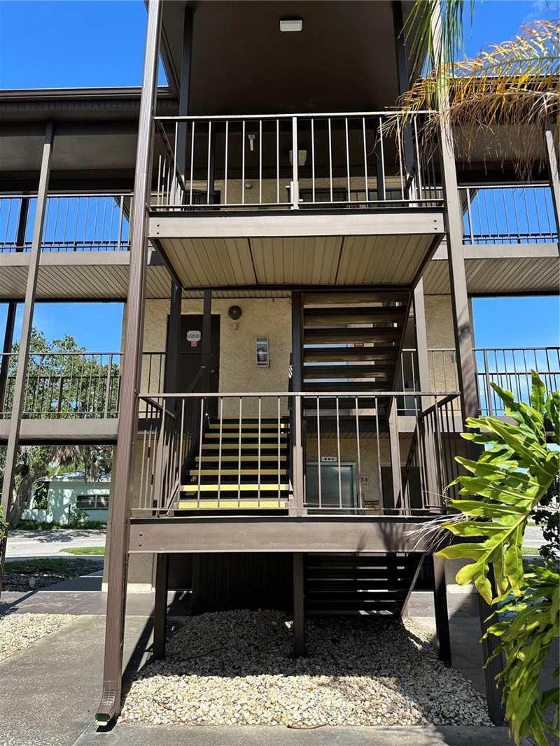 1 bedroom Condominium at 5245 Amulet Drive #308, Gulf Harbors Condo, New Port Richey — photo 1