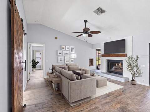3827 Watson Drive, New Port Richey FL - photo 8 of 70