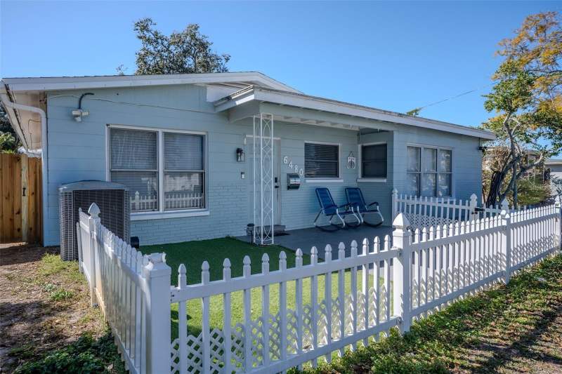 3 bedroom Single Family Residence at 6480 34th Terrace, Miles Pines, St Petersburg — photo 2