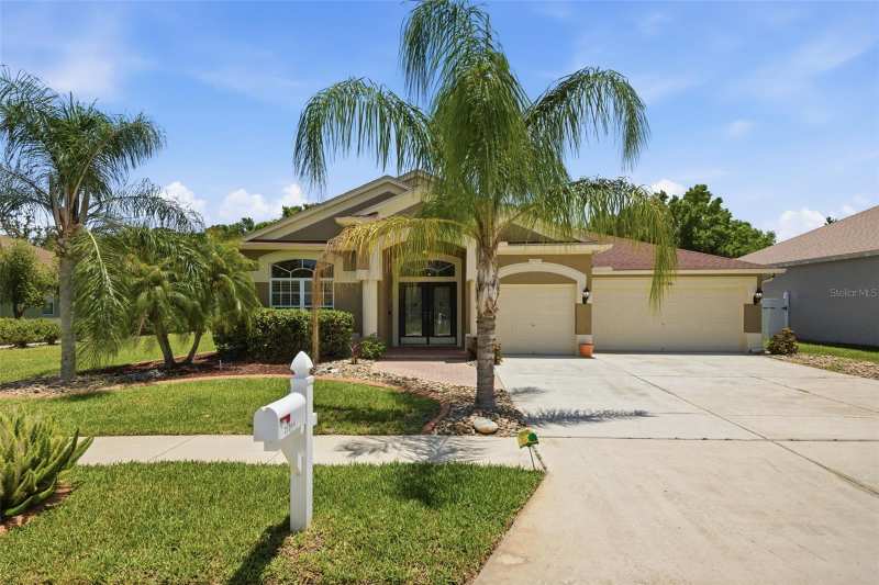 4 bedroom Single Family Residence at 25946 Risen Star Drive, Lexington Oaks Villages 27A & 31, Wesley Chapel — photo 1