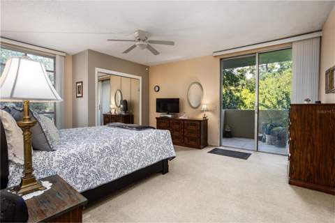 1717 NW 23rd Avenue #2E, Gainesville FL - photo 21 of 46