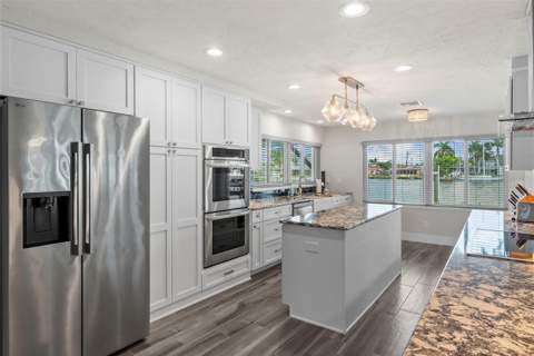 1514 Sea Gull Drive, St Petersburg FL - photo 15 of 68