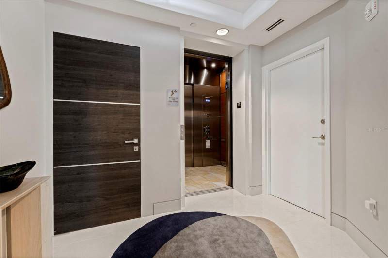3 bedroom Condominium at 755 Collany Road #301, Sunset Pointe At Collany Key IV A Condo, Tierra Verde — photo 5